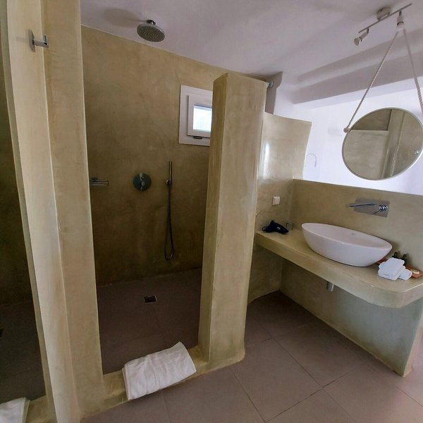 Ambience Suites 33