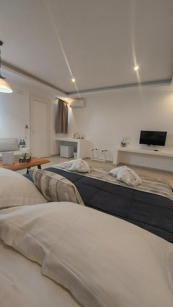 Ambience Suites 48