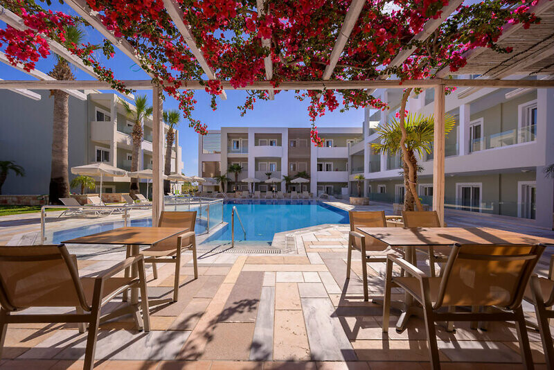 Mythos Hotel & Apartments 3