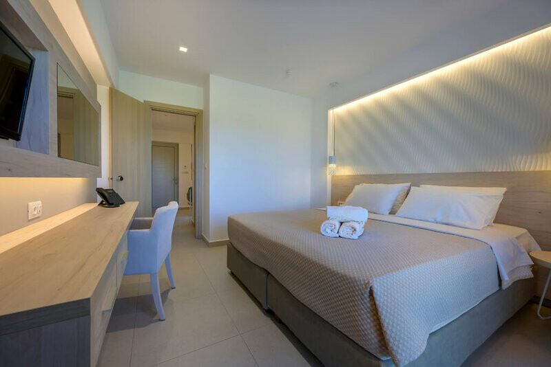 Mythos Hotel & Apartments 5