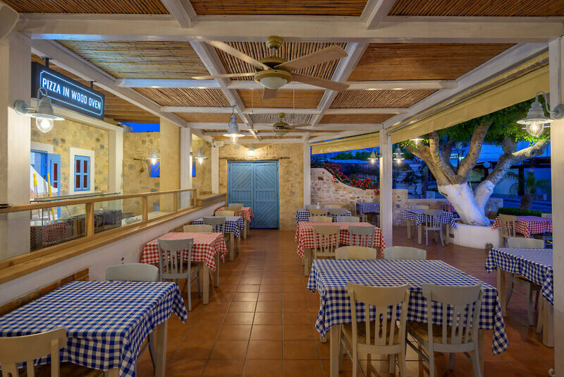 Mythos Hotel & Apartments 9