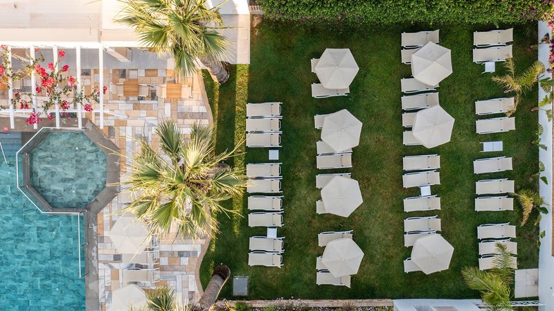 Mythos Suites Hotel & Apartments 6
