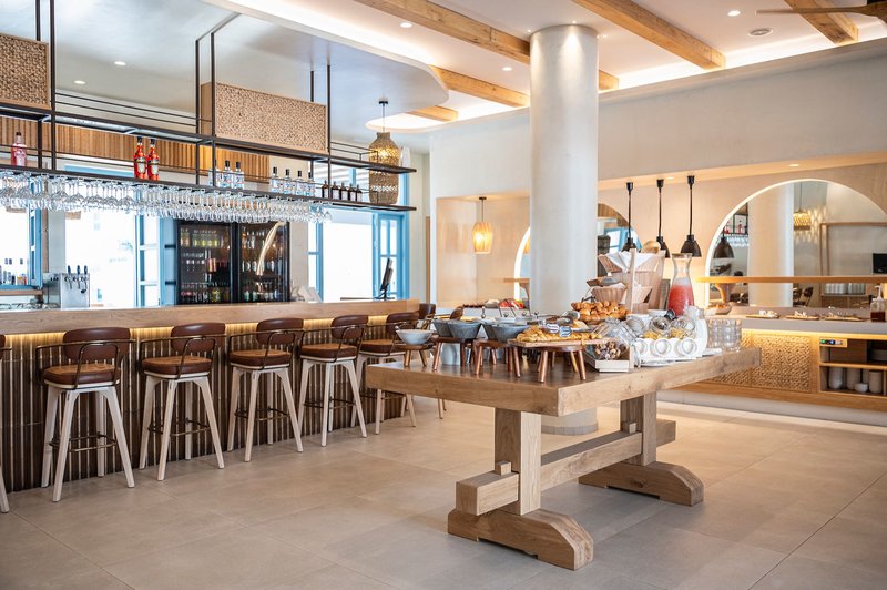 Mythos Suites Hotel & Apartments 11