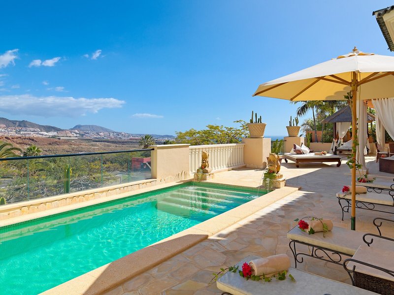 Royal Garden Villas & Spa 10