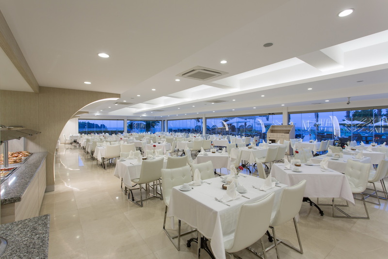 Falcon Hotel 6