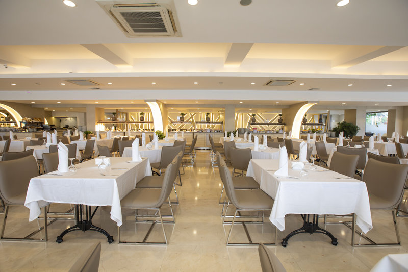 Falcon Hotel 7