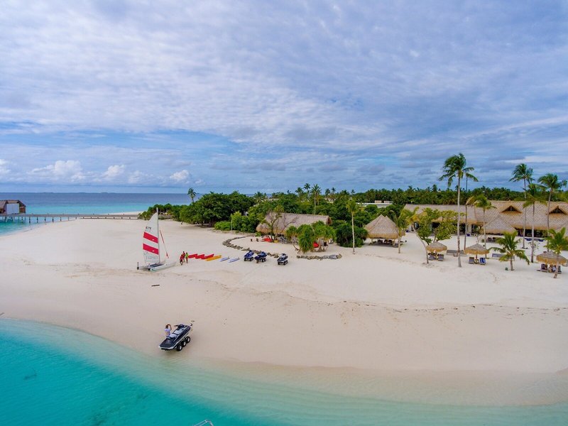 Emerald Maldives Resort & Spa 11