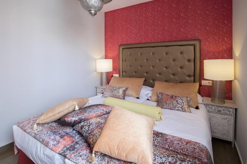 Alhambra Boutique Apartments 12