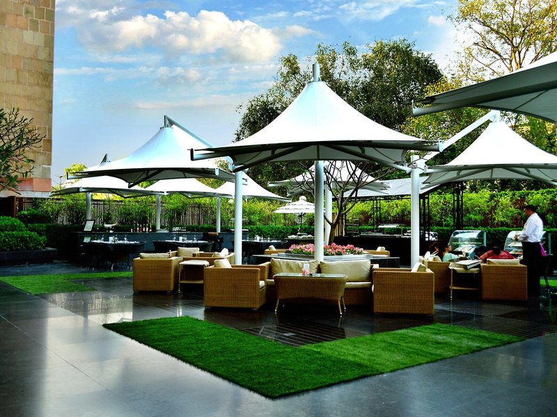 The LaLit New Delhi 6