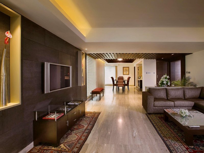 The LaLit New Delhi 12