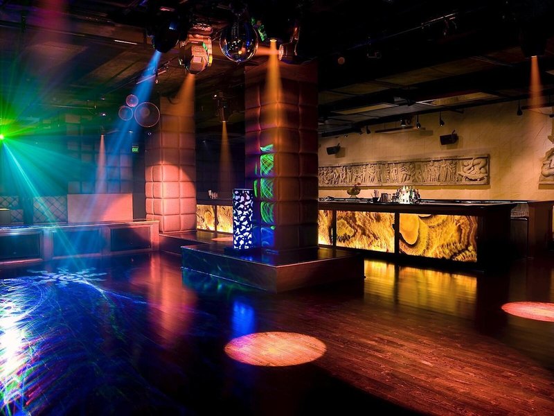 The LaLit New Delhi 35