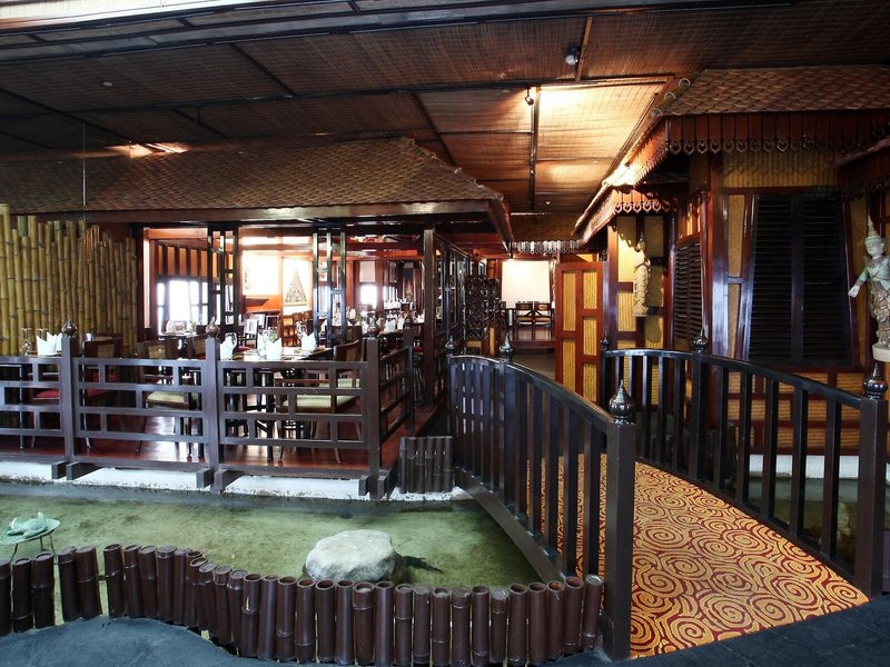 The LaLit New Delhi 37