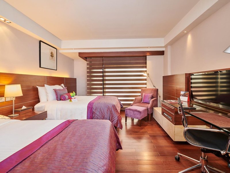 The LaLit New Delhi 40