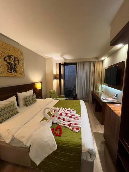 The White Orient Hotel 34