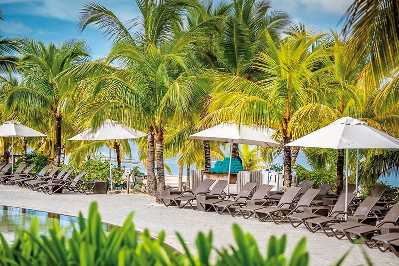 Victoria for 2 Beachcomber Resort & Spa 6