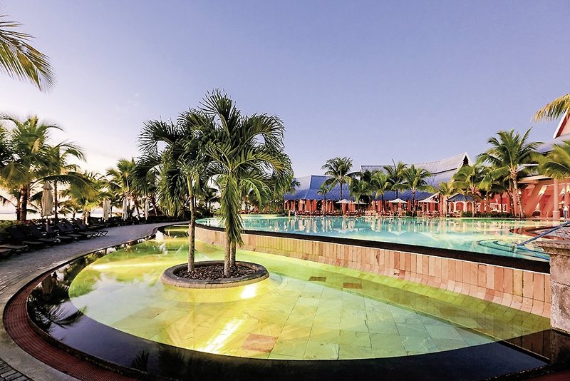 Victoria for 2 Beachcomber Resort & Spa 12