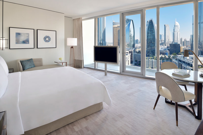 Address Sky View 8