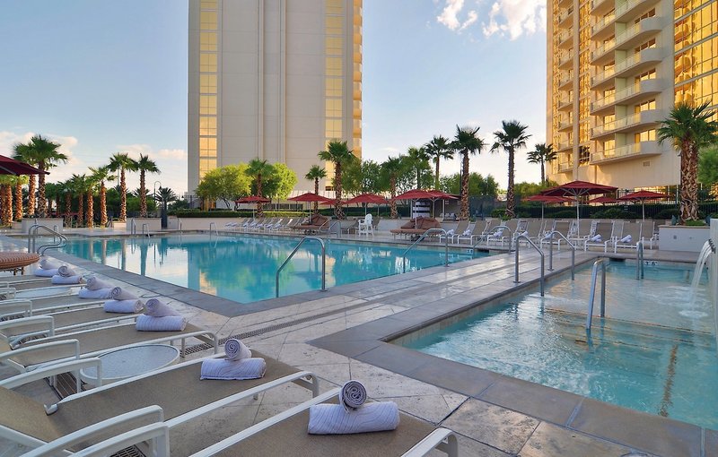 The Signature at Mgm Grand