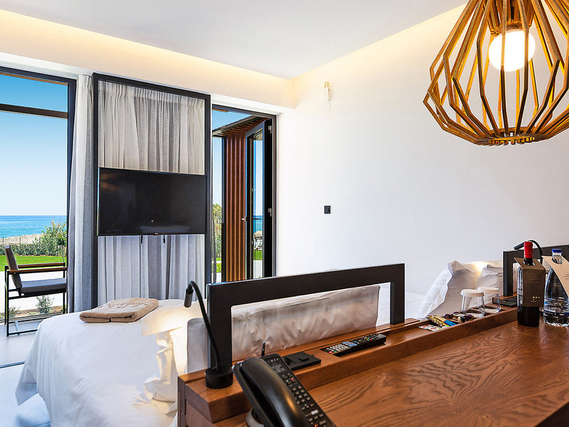 La Mer Resort & Spa 13