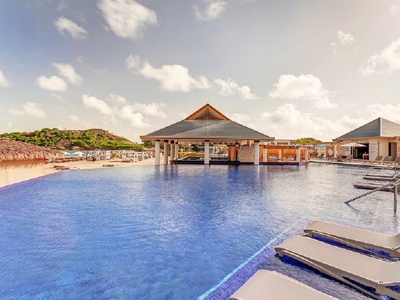 Royalton Antigua, An Autograph Collection All-Inclusive Resort 13