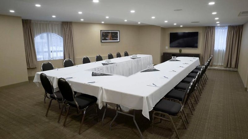 Les Suites Hotel Ottawa