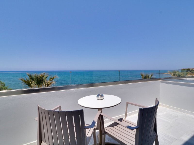 Bomo Rethymno Beach 17