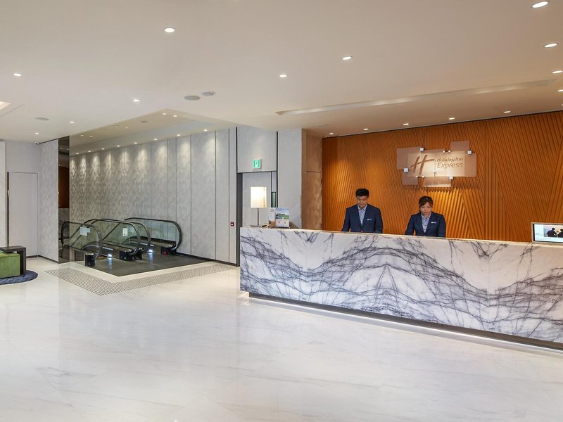 Holiday Inn Express Hong Kong Kowloon CBD2 8