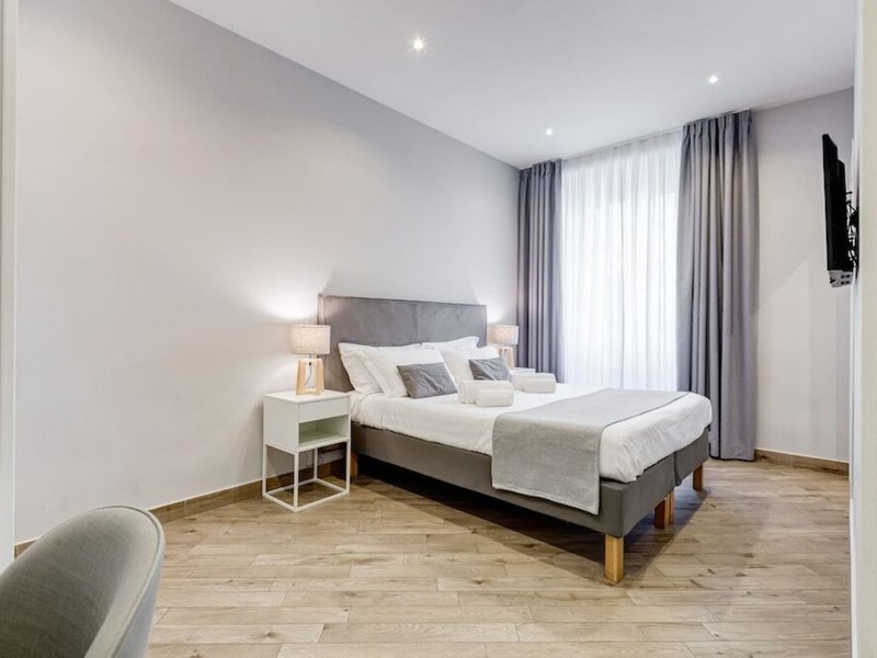 Colonna Luxury Suites 3