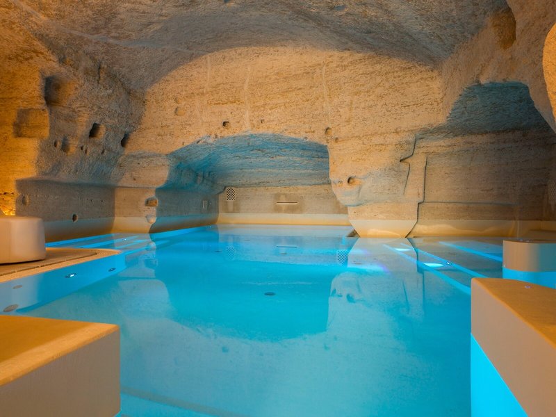 Aquatio Cave Luxury Hotel & Spa 5