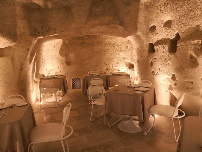 Aquatio Cave Luxury Hotel & Spa 9