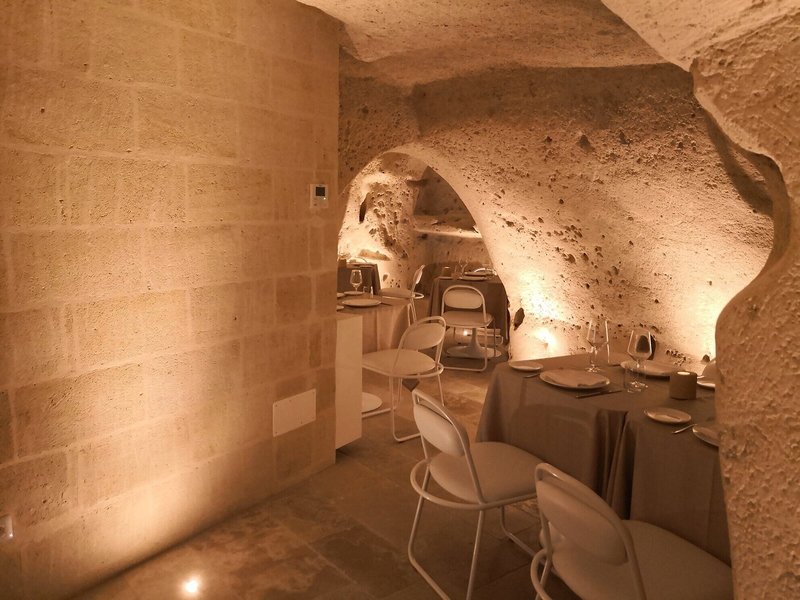 Aquatio Cave Luxury Hotel & Spa 6