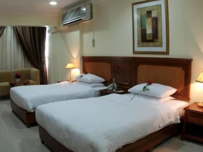 Al Muntazah Plaza Hotel 20