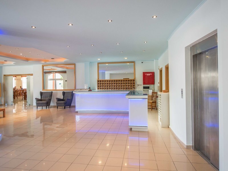 Silver Beach 23
