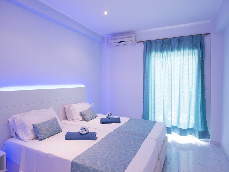 Silver Beach 41
