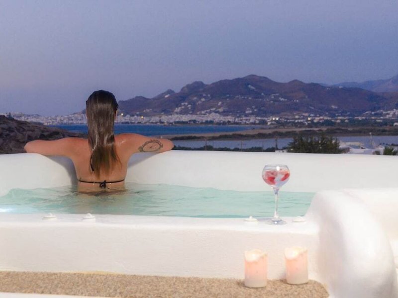 Naxos Euphoria Suites 6