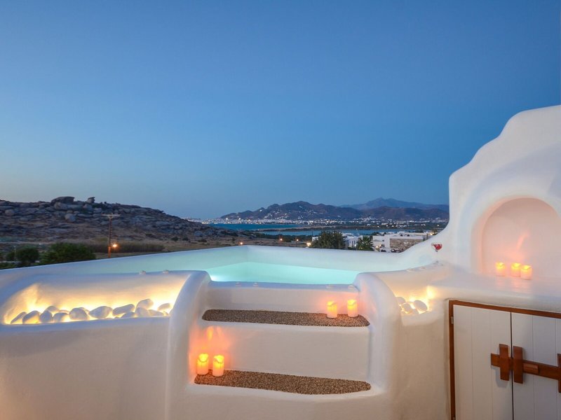 Naxos Euphoria Suites 10