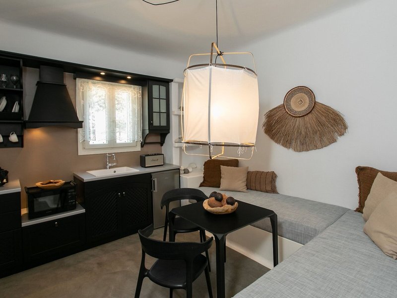 Naxos Euphoria Suites 16