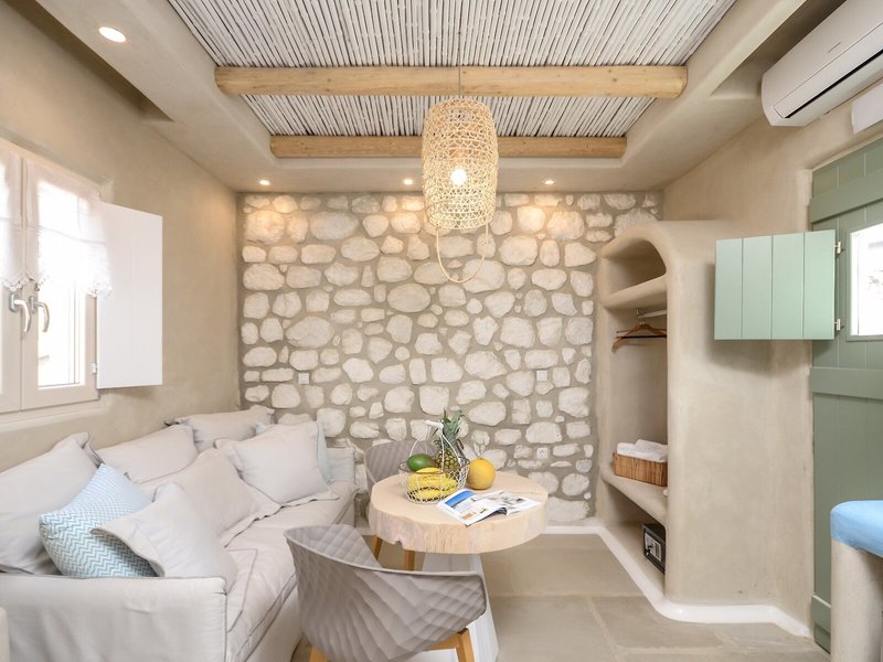 Naxos Euphoria Suites 28