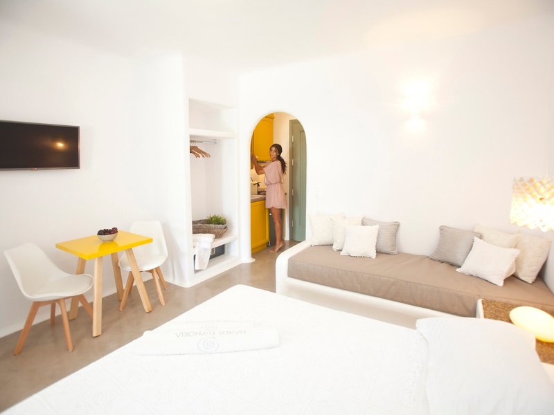 Naxos Euphoria Suites 33