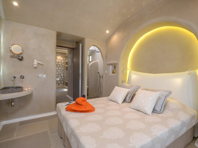 Naxos Euphoria Suites 44