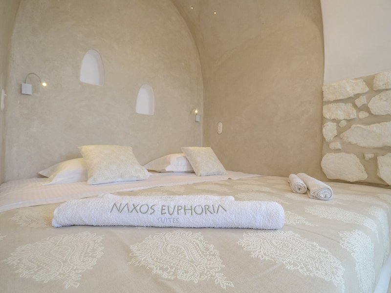 Naxos Euphoria Suites 46