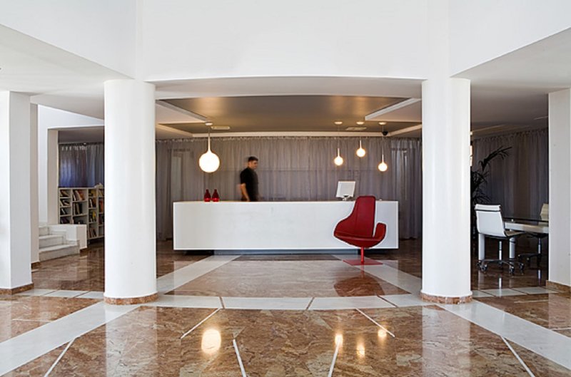 The Majestic Hotel 10