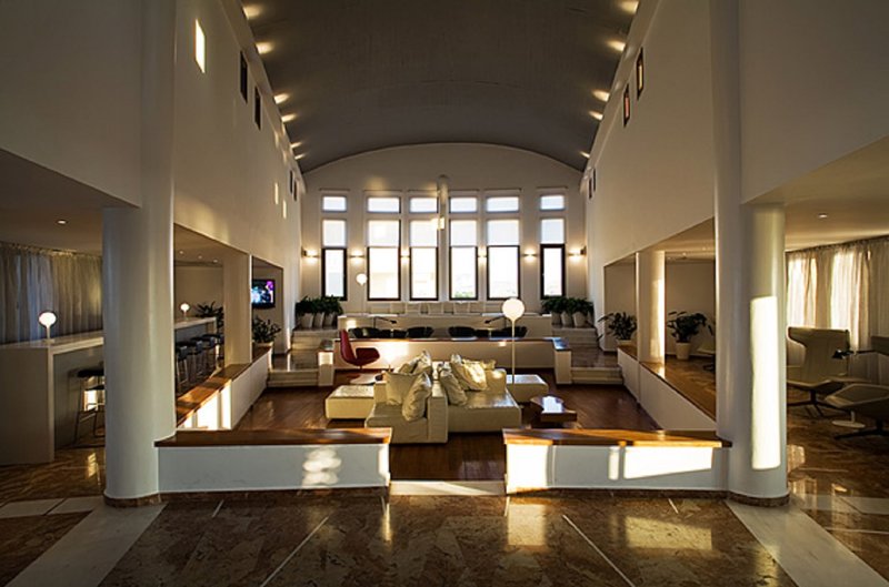 The Majestic Hotel 11