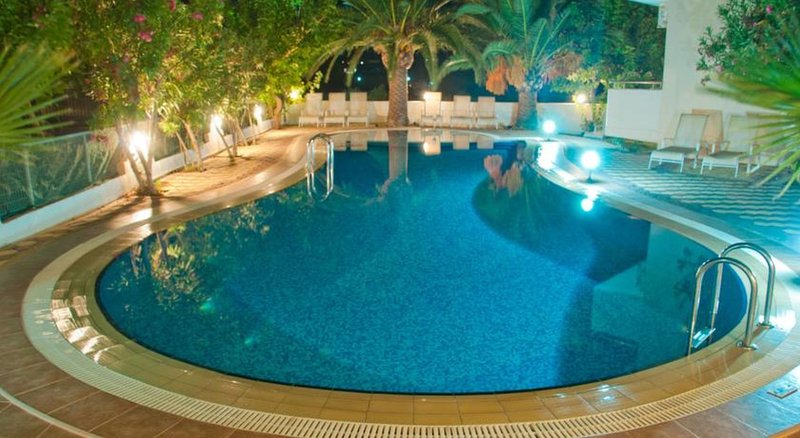 Apollo Hotel I & II 3