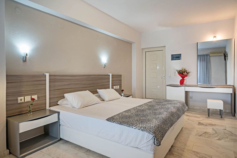 Apollo Hotel I & II 9