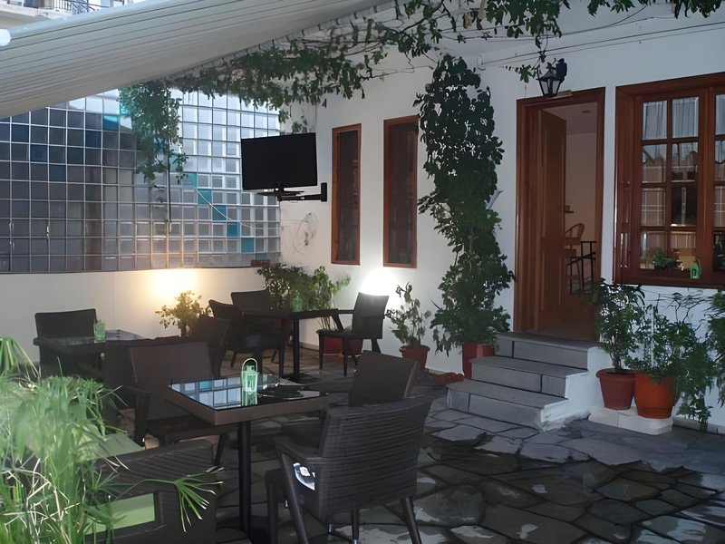 Hotel Sweet Home 1