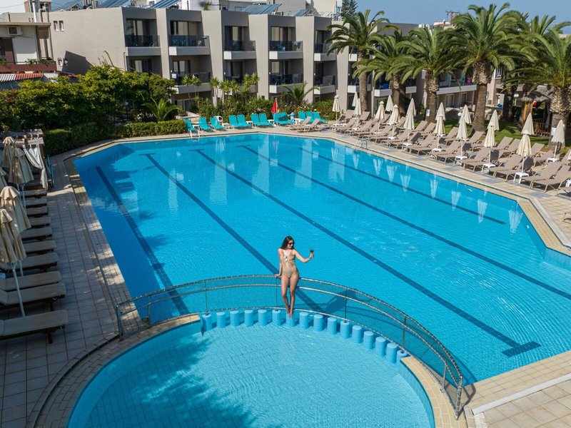Atrion Resort Hotel & Apartments 1 - Exterior