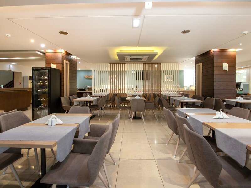 Atrion Resort Hotel & Apartments 10 - Restaurant