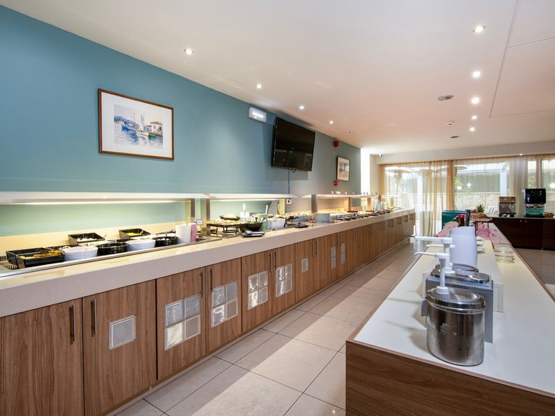 Atrion Resort Hotel & Apartments 11 - Restaurant