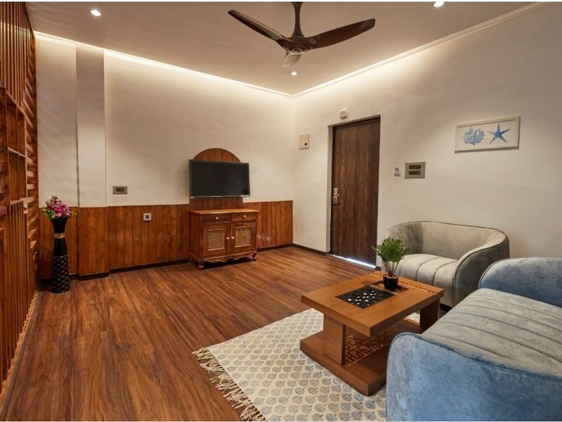 Bollywood Sea Queen 28